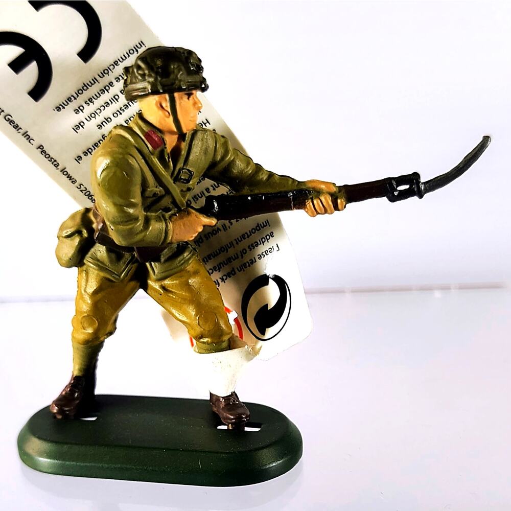 2006 First Gear Britains Ltd. WW II US ARMY INFANTRYMAN w/ Bayonet, See Pics!